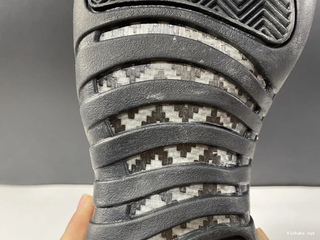 CT8013-170 Air 12 Royalty Jordan 0708